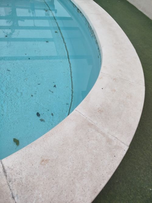 Localización de fugas de agua en piscinas
